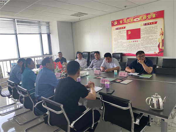 ����̸��